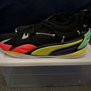 Dreamer Pumas - size 7